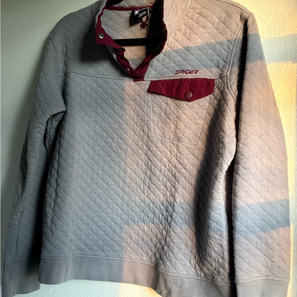 Spyder Gray and Burgundy Quilted Sweatshirt